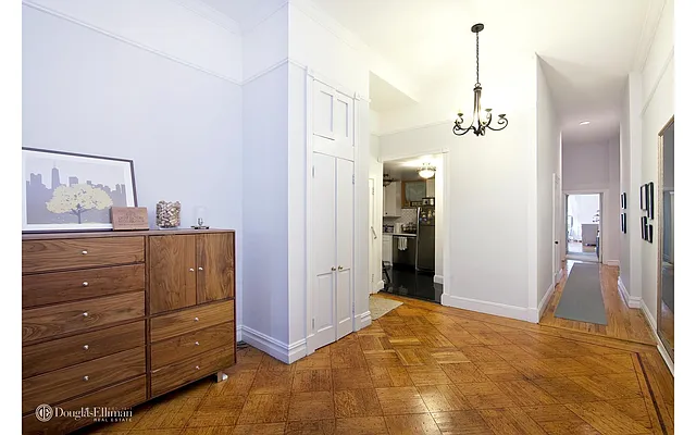 Rented by Douglas Elliman | media 22