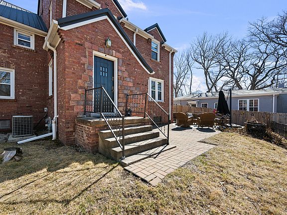 2nd image of 1435 Jersey Ridge Rd