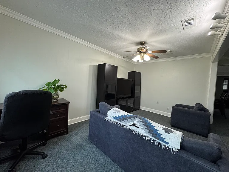 743 Coral St — Photo 43
