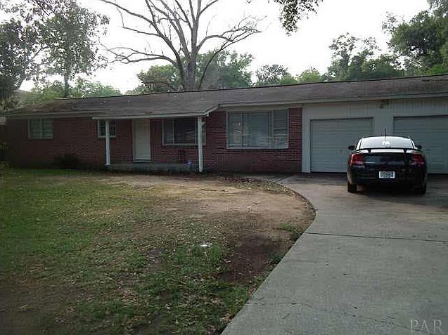 1st image of 104 N Monarch Ln