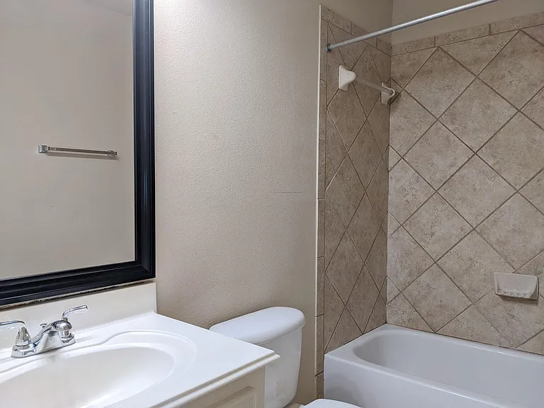 13610 Orchard Wind Ln — Photo 12
