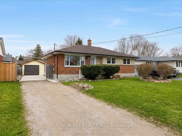 196 McKellar St, Strathroy Caradoc, ON N7G 2Y4