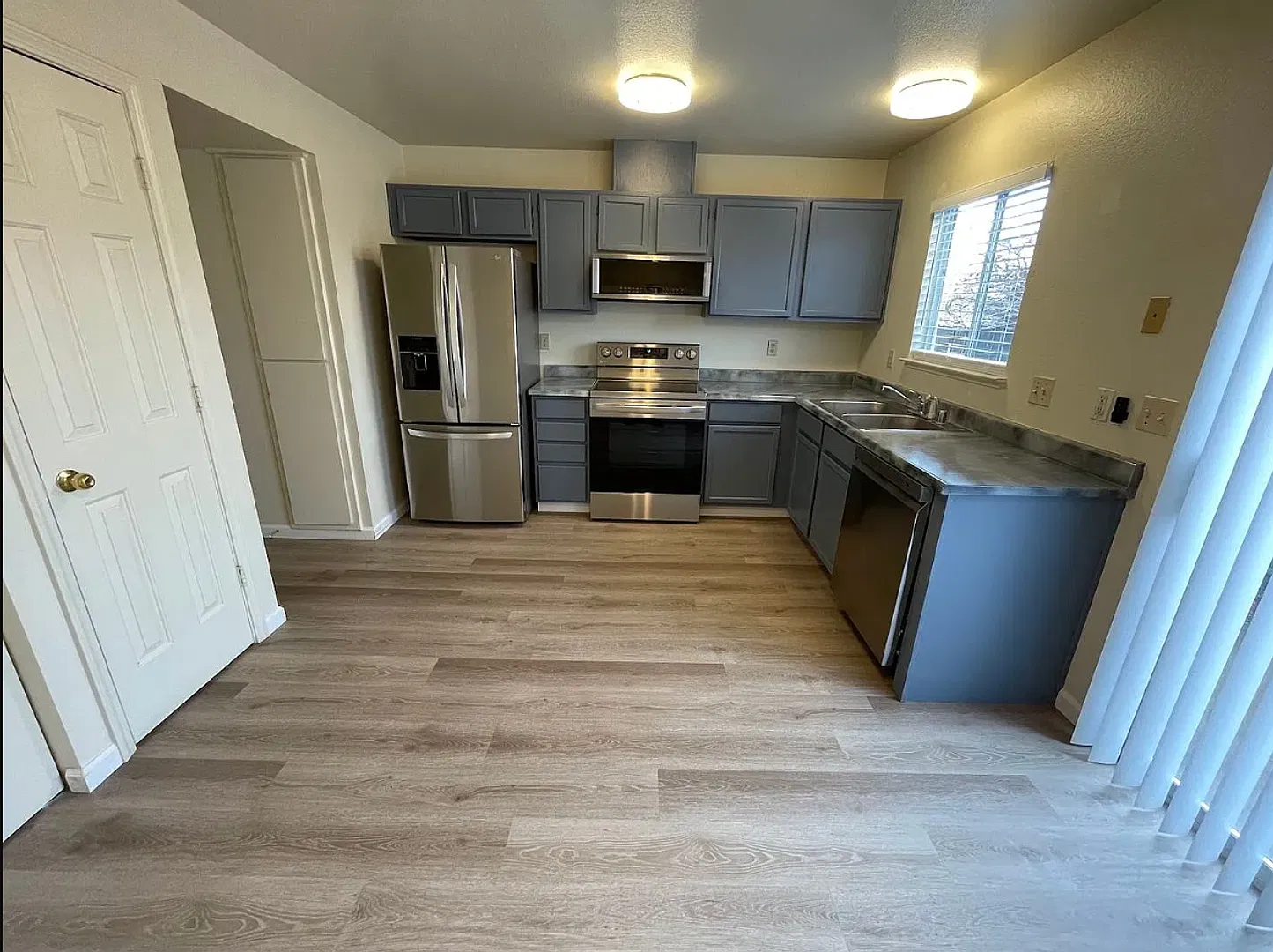 3913 Pheasant Dr — Photo 3