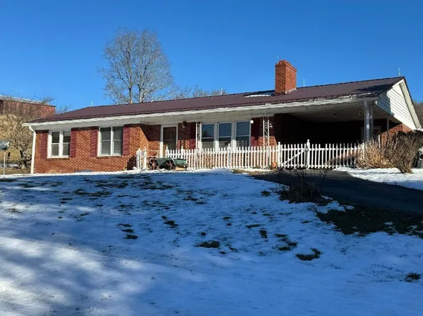 149 Waterford Rd, Woodlawn, VA 24381