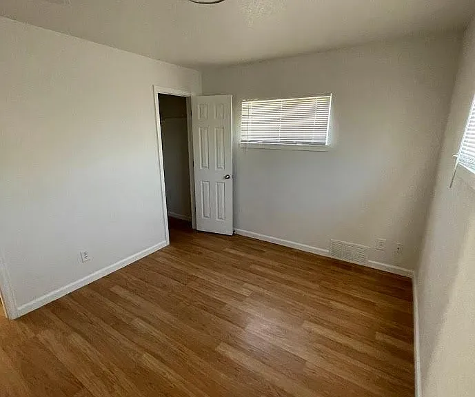 2417 S Marion St — Photo 10