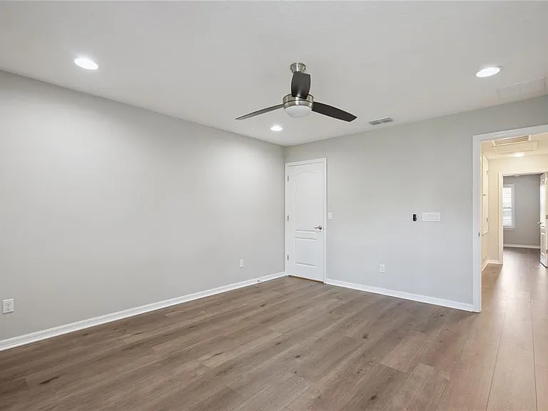 5640 Siracusa Ln — Photo 27