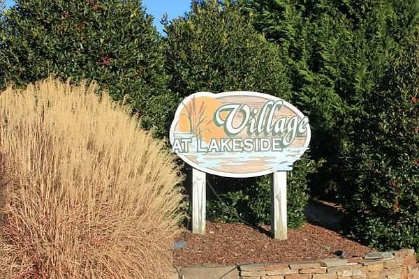 Entrance sign