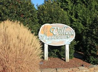 35 Lake Village Ct, Johnson City, TN 37601