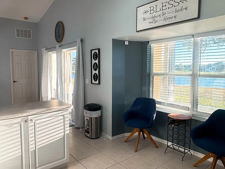 532 SW Indian Key Dr — Photo 16