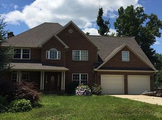 550 Eden Pl, Ashland, KY 41101