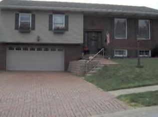 1331 Courtland Rd, Weirton, WV 26062