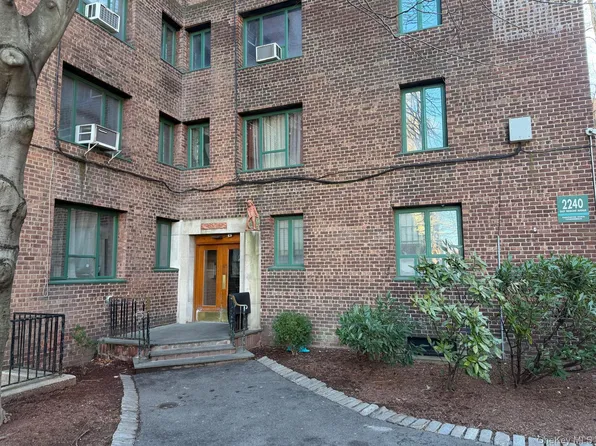 (undisclosed Address), Bronx, NY 10462