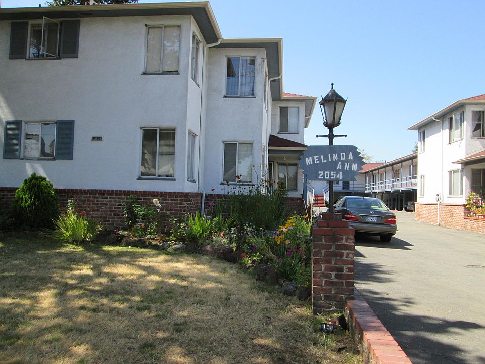View of the building from Santa Clara Ave.