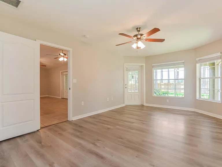 11546 Lake Dr — Photo 11