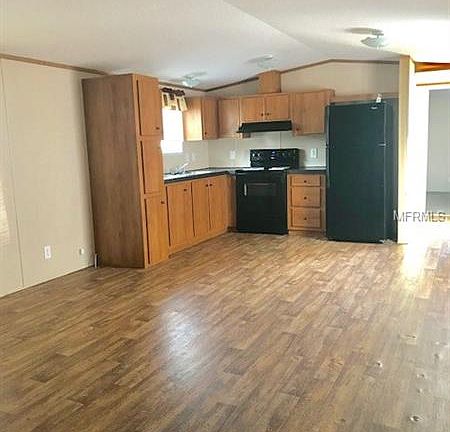 5th image of 4904 Walnut Cir N