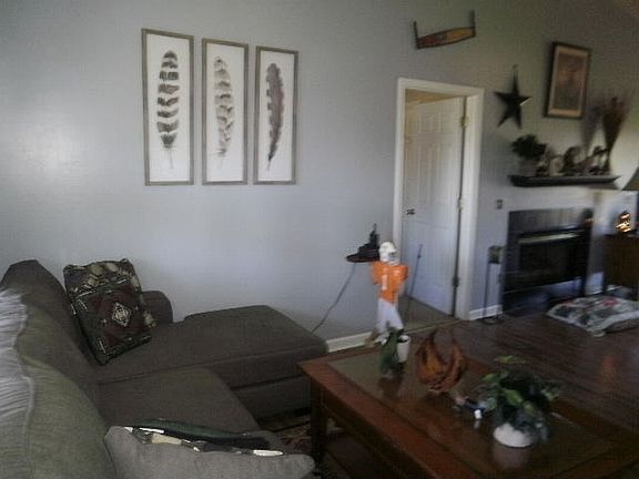 5th image of 338 Southridge Cir