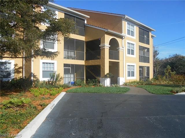 2nd image of 7940 Preserve Cir APT 923