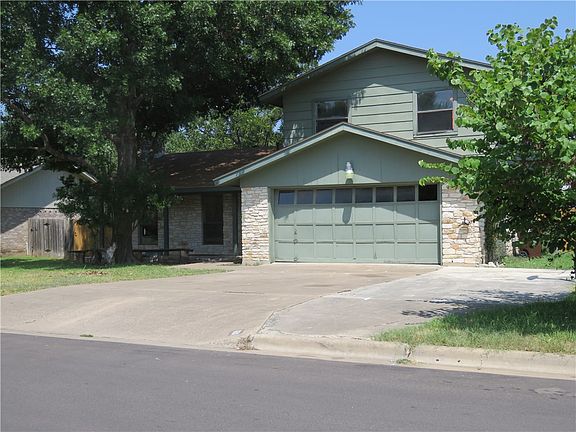 3rd image of 600 Cambridge Dr