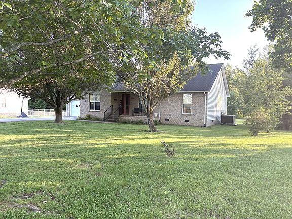 3rd image of 201 Steeplechase Dr