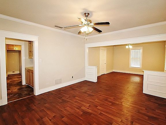3rd image of 510 Kaufman St