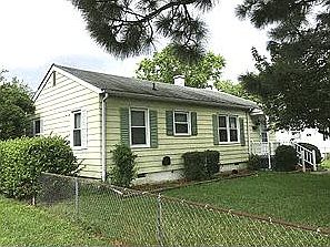 1st image of 108 Twin Oaks Dr