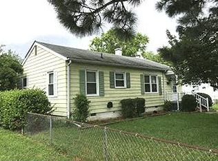 108 Twin Oaks Dr, Hampton, VA 23666