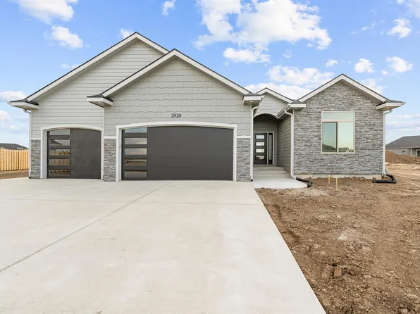 2920 Malibu Dr, Salina, KS 67401