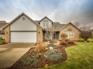 10917 Old Oak Ct, Fort Wayne, IN 46845