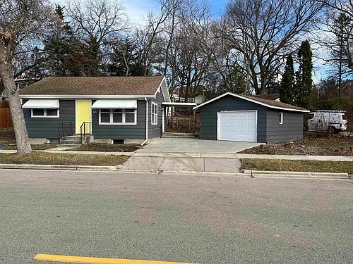 1417 Beld St Photo 1