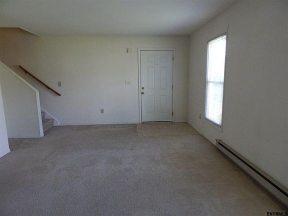 4th image of 2A Birch Glen Dr