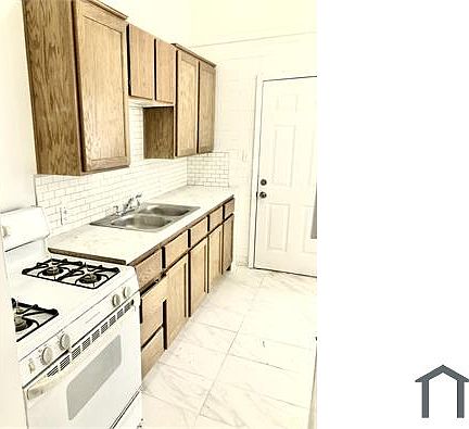 1st image of 2124 Houston Dr #B