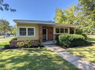 54 Garland Dr, Amherst, NY 14226