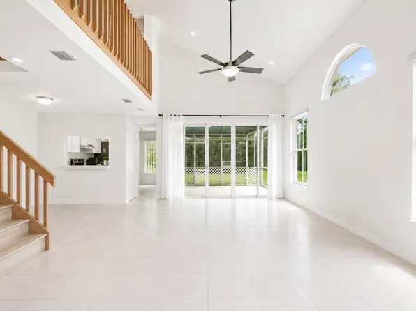 7057 WOODMONT Way #7057, Tamarac, FL 33321