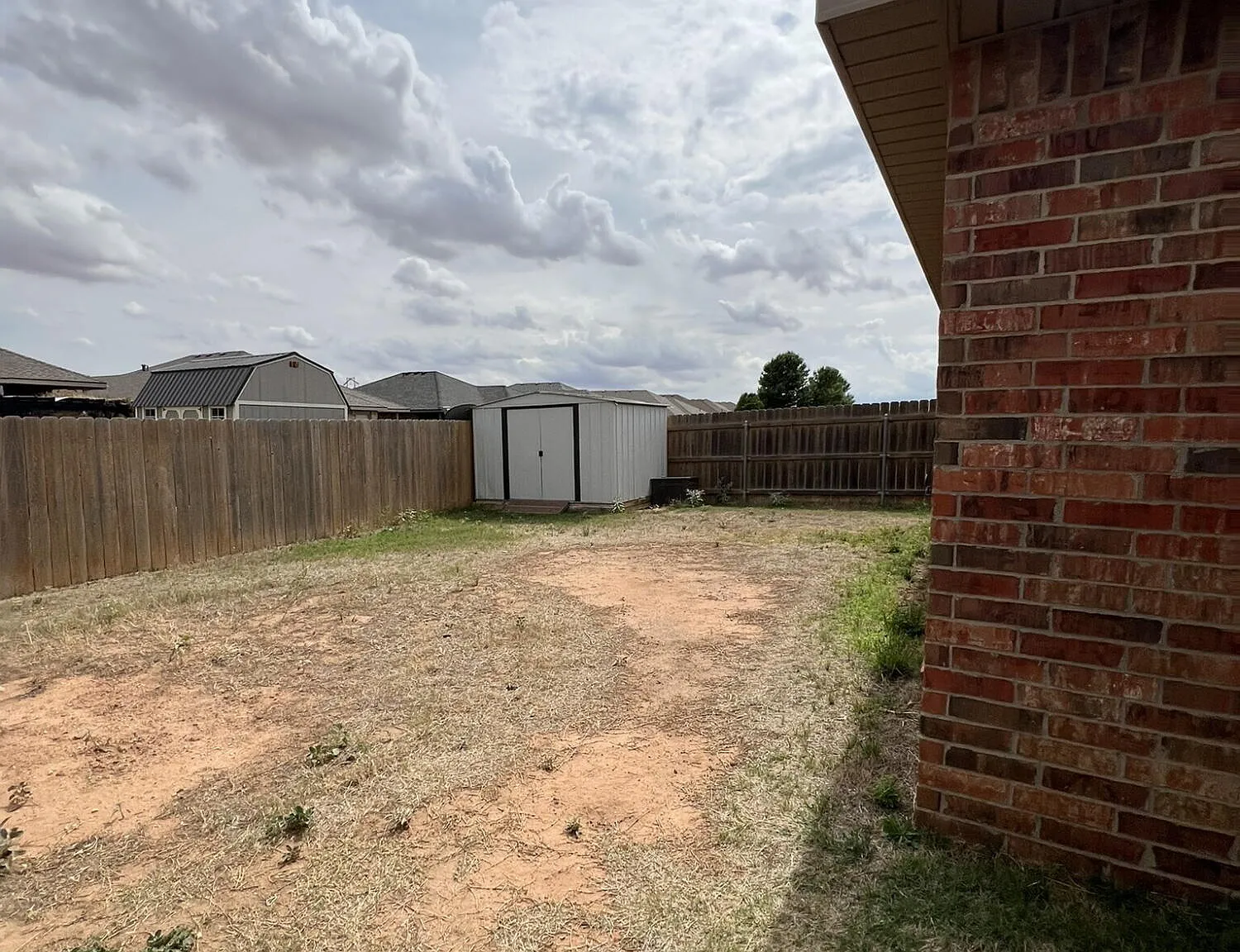 3 bed, 2.0 bath, 1503 sqft, $1,600 — Photo 2
