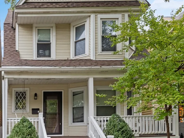 1316 W Byron St, Chicago, IL 60613