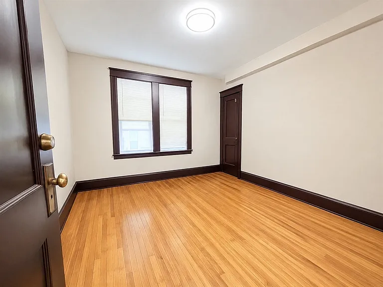 4 Glade St #2 — Photo 13