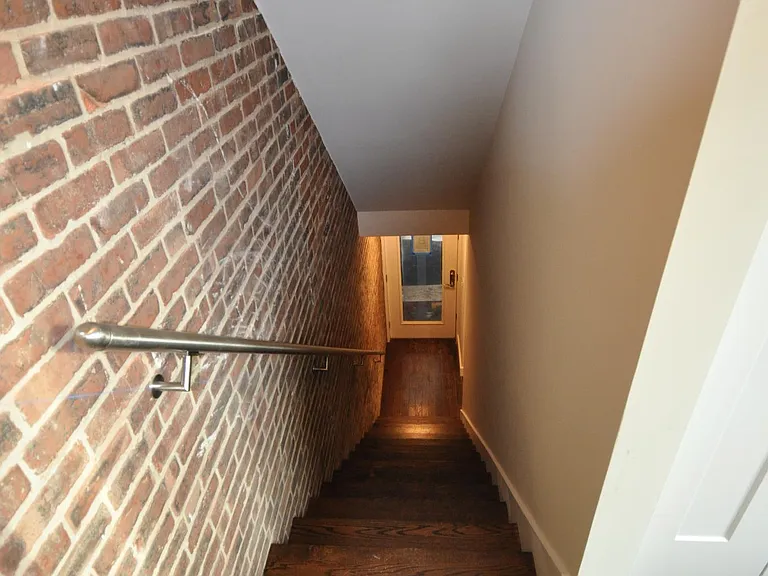 20 Sussex St #1B — Photo 13
