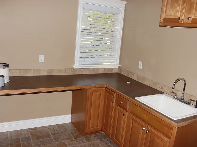 580 E Fallingbranch Dr — Photo 17