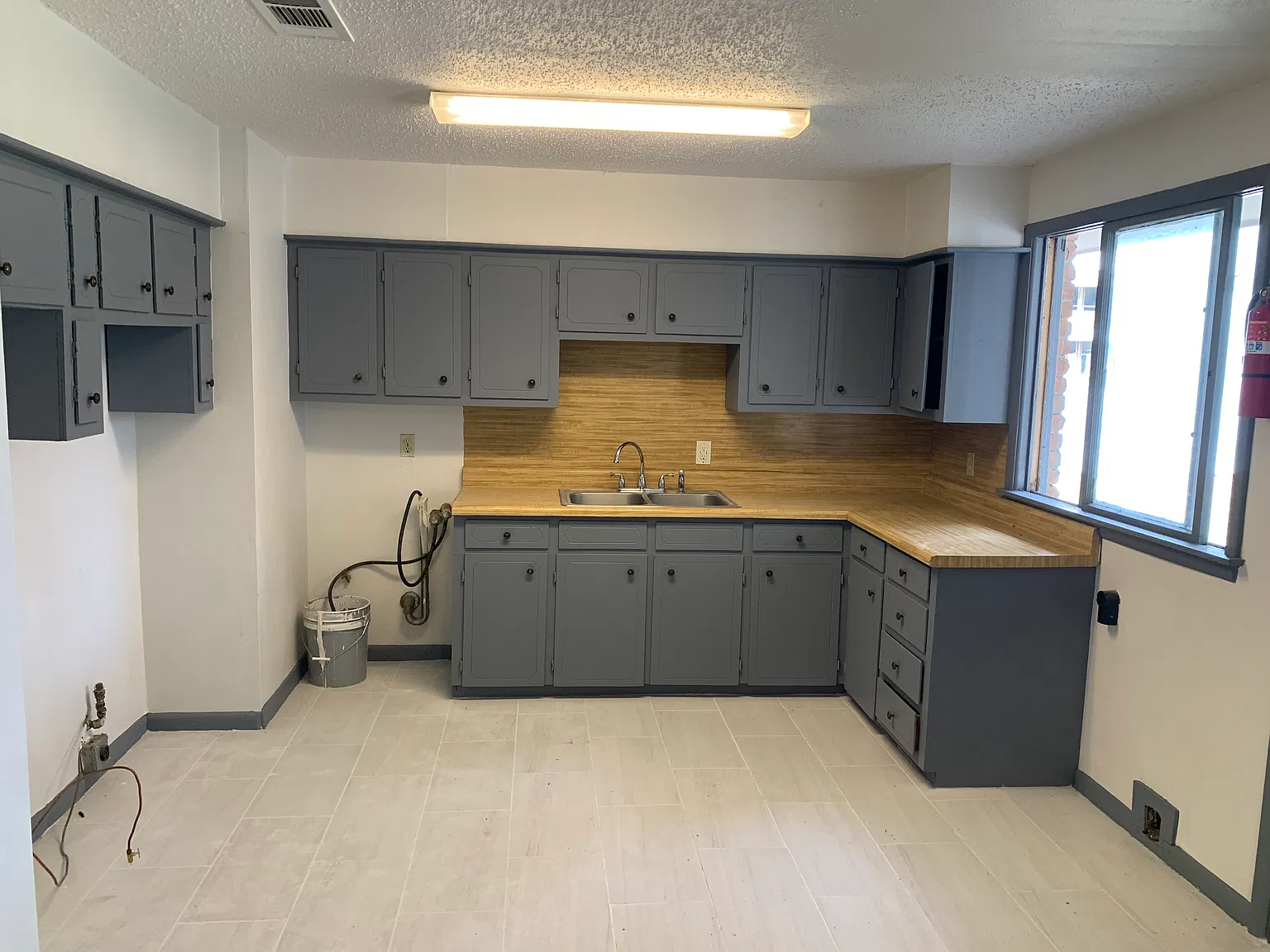 4 bed, 1600 sqft, $1,700 — Photo 3