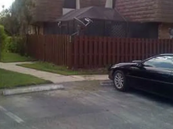 2576 NW 99th Ave, Coral Springs, FL 33065