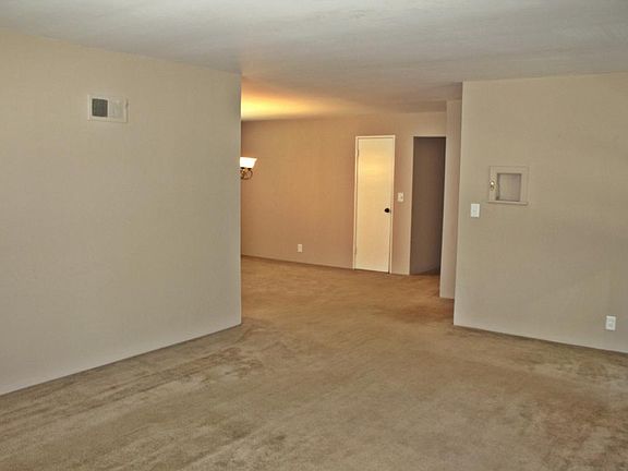 5th image of 7617 Baltimore Ave Floor 2