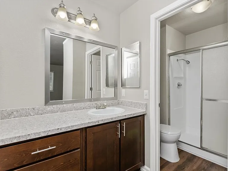 Heather Downs Apartments — Photo 41