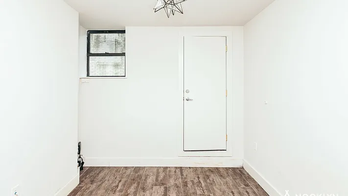 Rented by Nooklyn NYC LLC | media 7