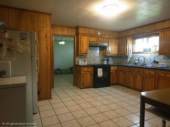 2nd image of 574 Park Rd