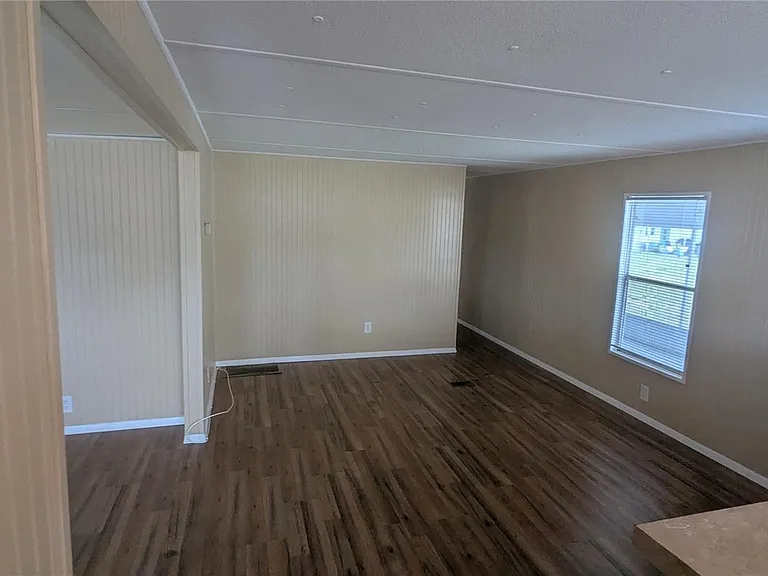 39518 Sterling Dr — Photo 3