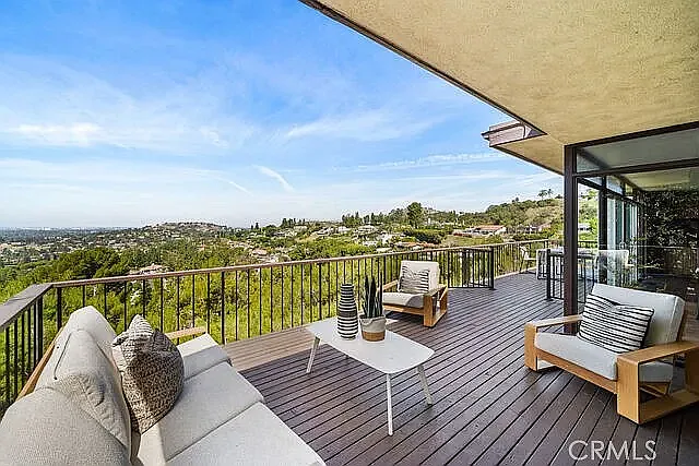 10951 Hunting Horn Dr — Photo 35