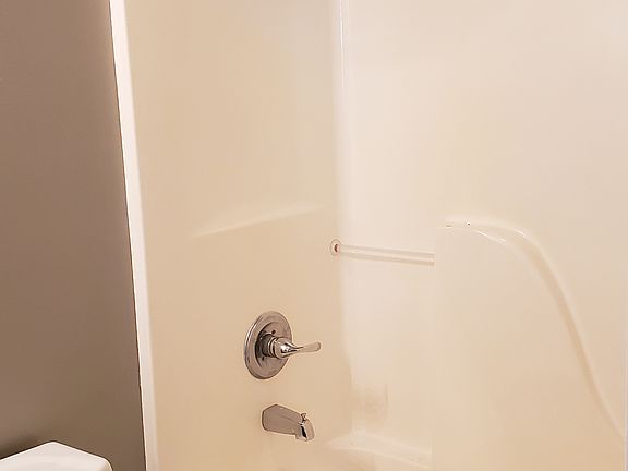 Hall bathroom 