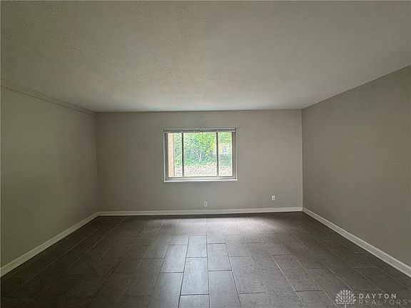 3rd image of 2366 S Patterson Blvd #5