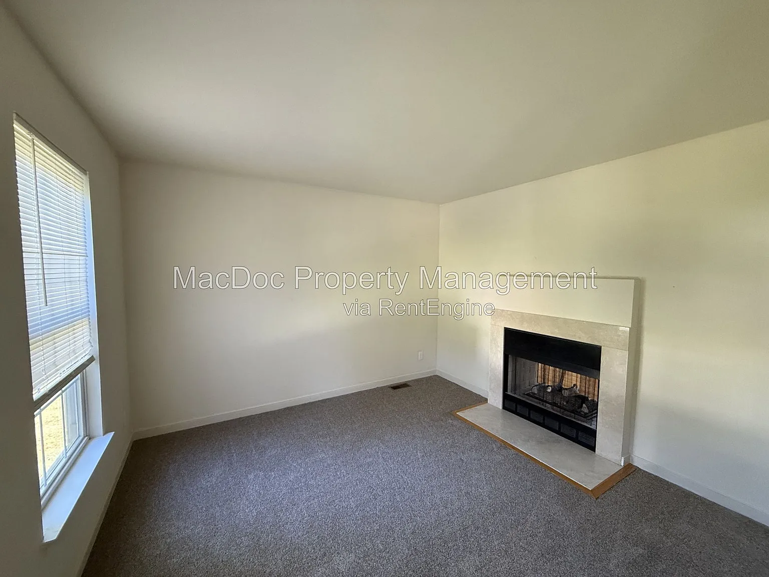 5 bed, 2.5 bath, 1996 sqft, $2,795 — Photo 4