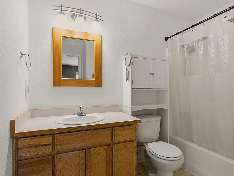 305 Blackberry Ct — Photo 7